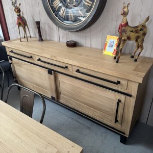 buffet en bois massif effet rustique